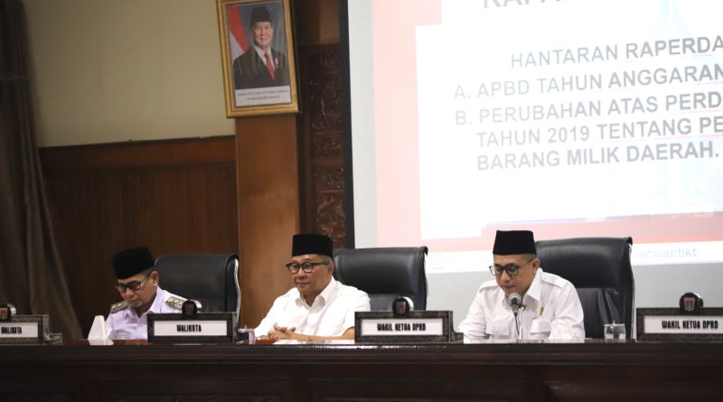 Hantarkan R-APBD 2026 dan Perubahan Ranperda Pengelolaan Barang Milik Daerah