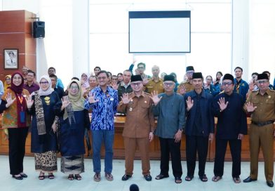 Wawako Membuka FGD Kajian Pelestarian Perkotaan Berbasis Warisan Budaya bersama Mahasiswa ITB